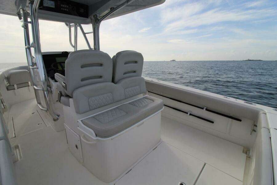 30ft Jupiter Yacht For Sale