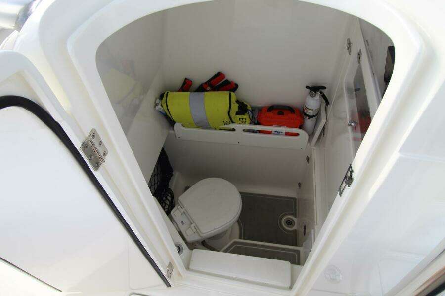 30ft Jupiter Yacht For Sale