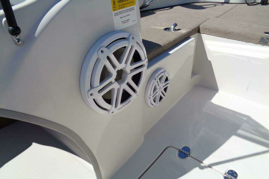 23ft Nitro Yacht For Sale