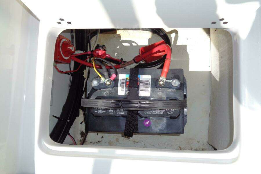 23ft Nitro Yacht For Sale