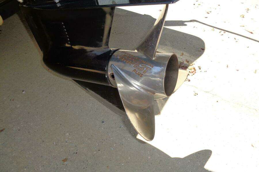 23ft Nitro Yacht For Sale