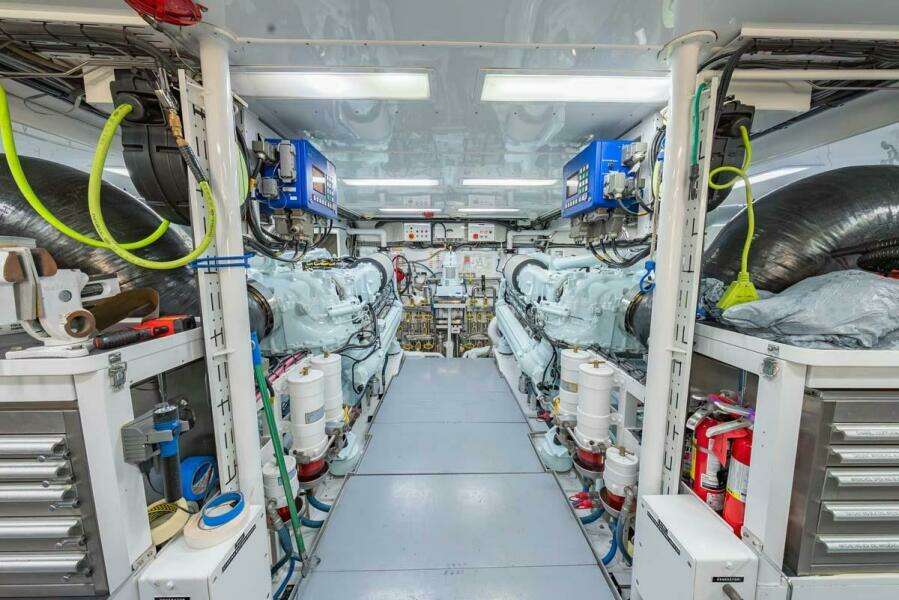 CATCH 87ft Feadship Yacht For Sale