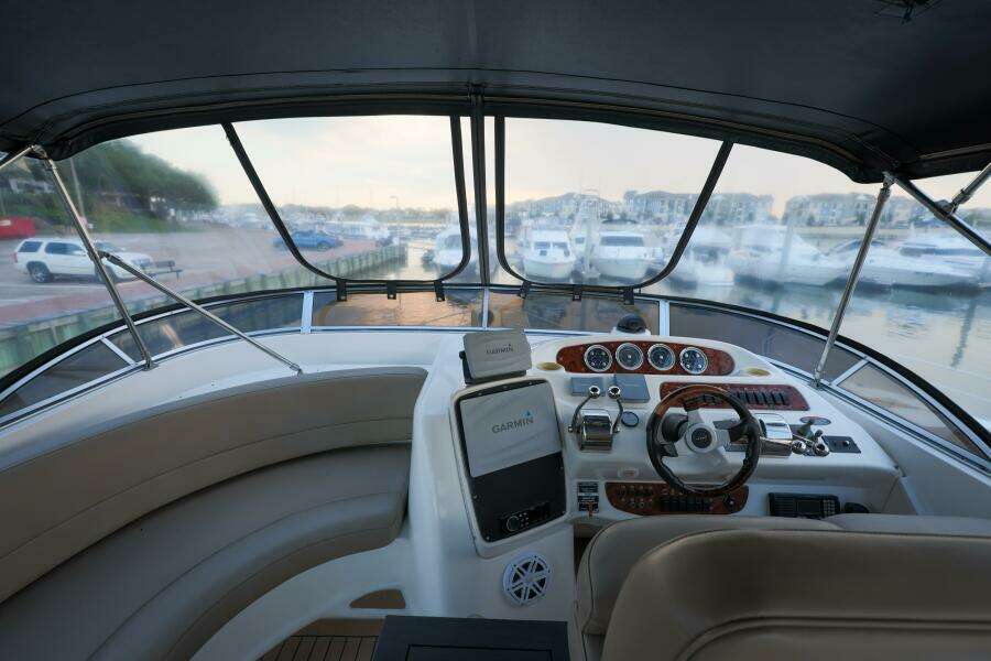2004 Meridian 411 