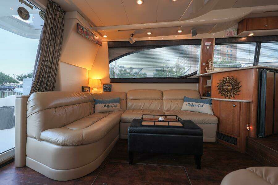 2004 Meridian 411 