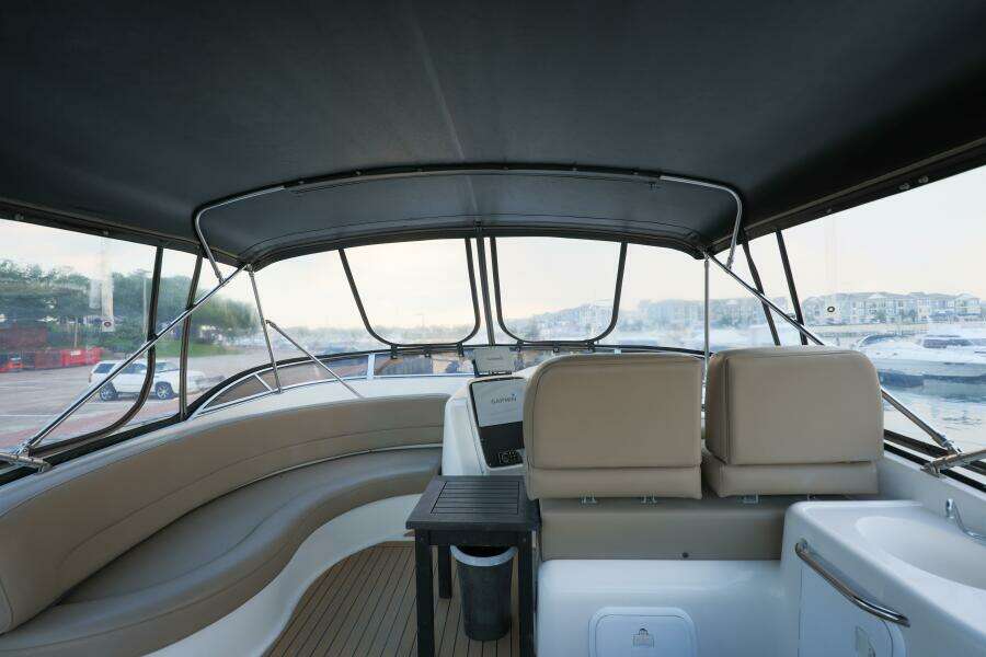 2004 Meridian 411 