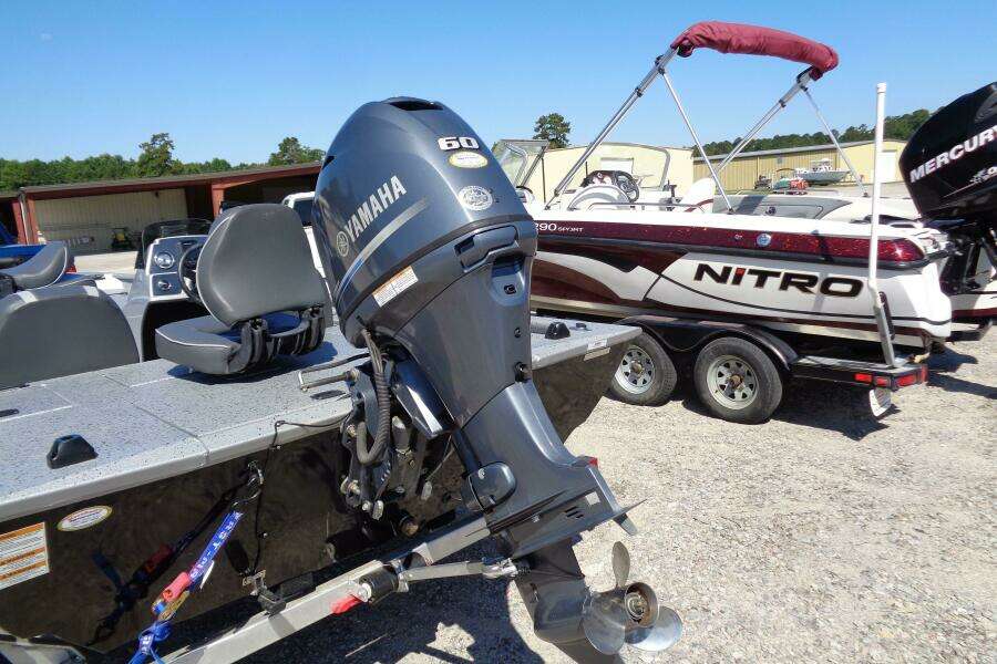 18ft Express Yacht For Sale