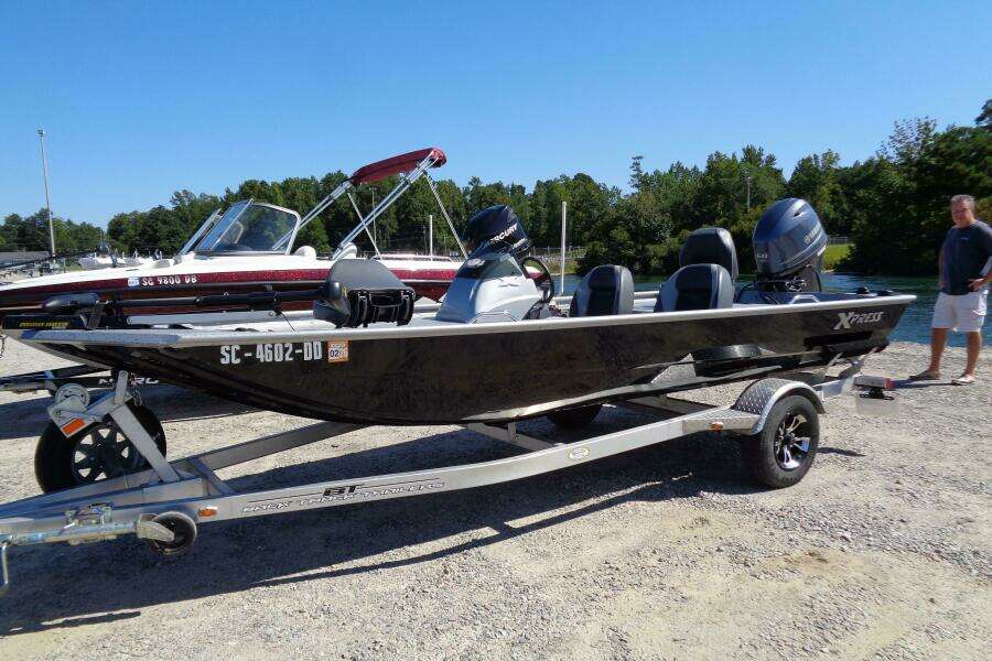 18ft Express Yacht For Sale