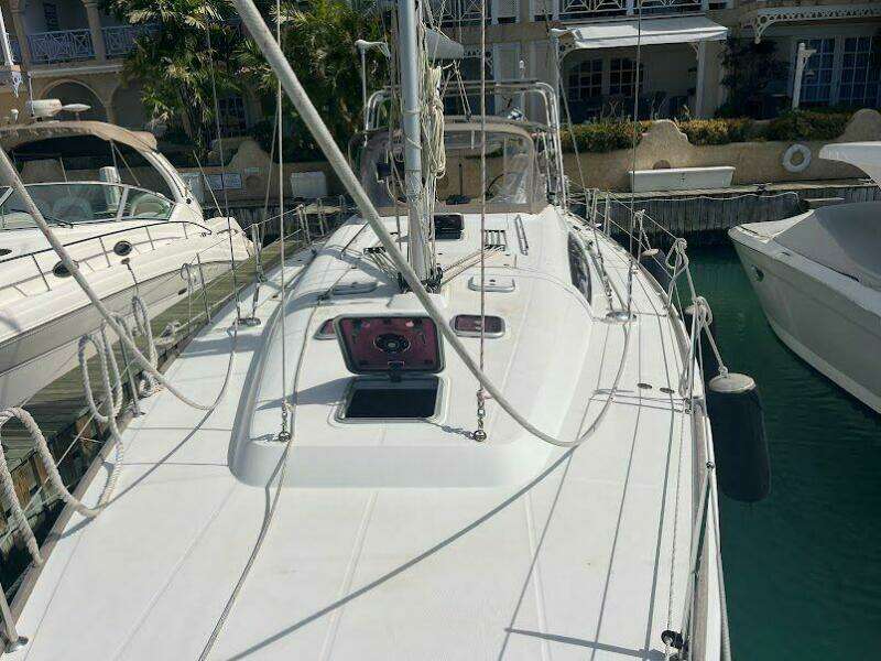HYDRO THERAPY 50ft Beneteau Yacht For Sale