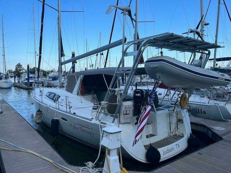 HYDRO THERAPY 50ft Beneteau Yacht For Sale