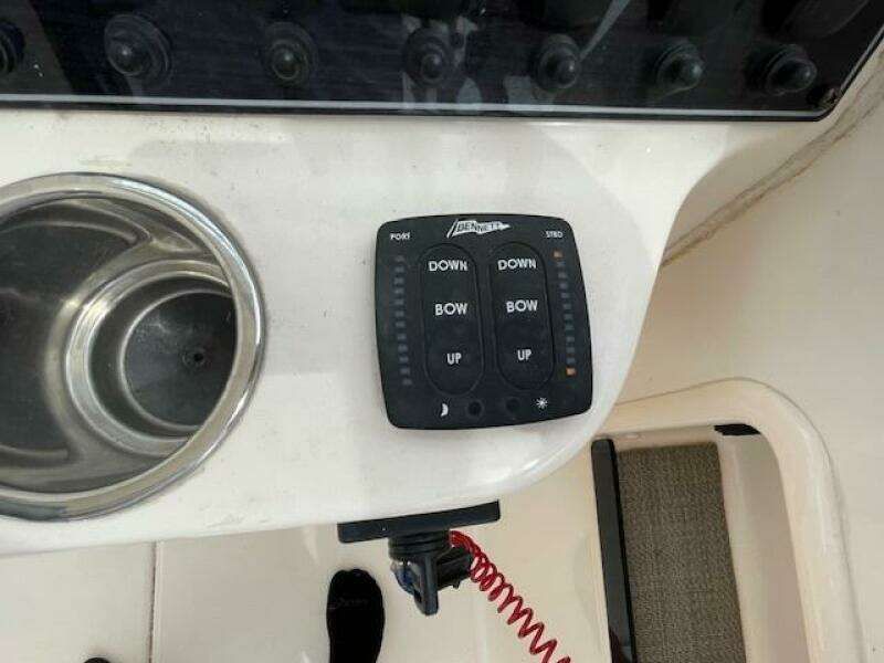 235 Freedom 23ft Grady White Yacht For Sale