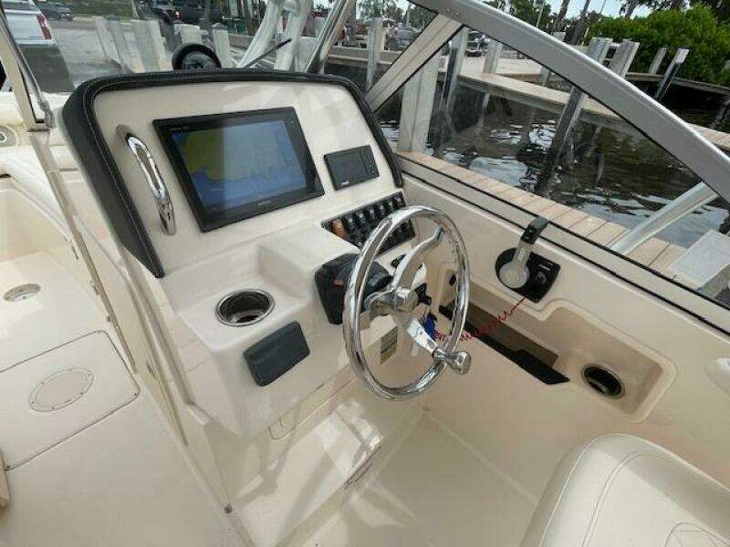 235 Freedom 23ft Grady White Yacht For Sale