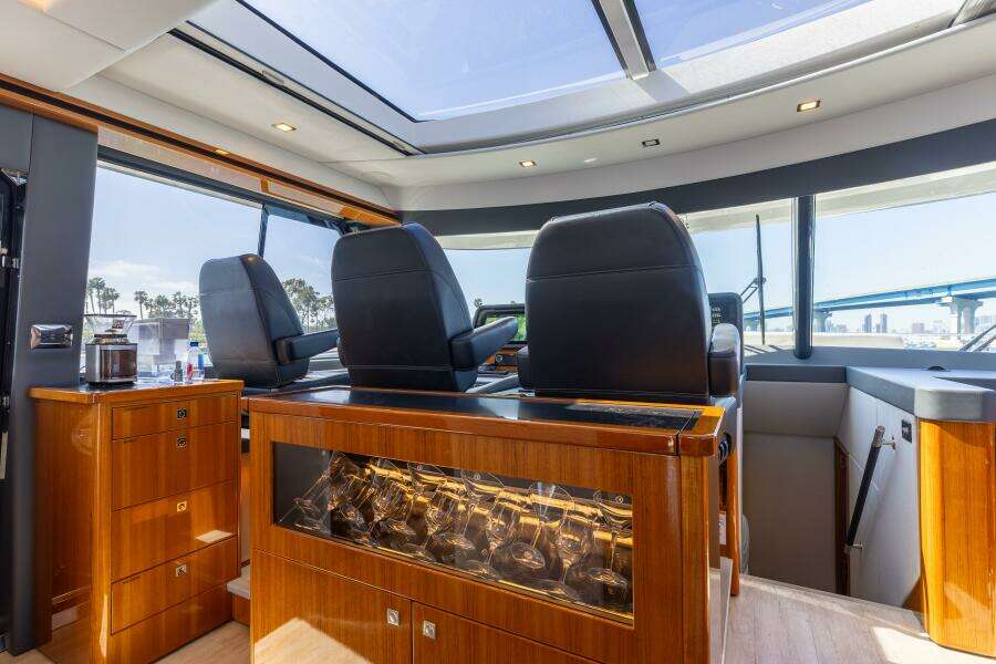 Riviera 645 SUV (HERMOSA)
