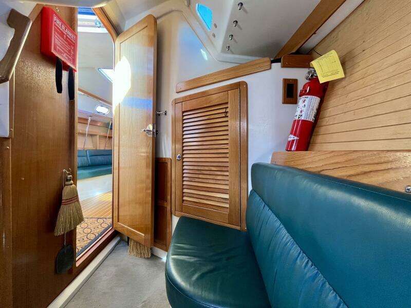 32ft Catalina Yacht For Sale