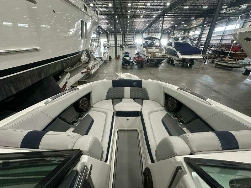 24ft Mastercraft Yacht For Sale
