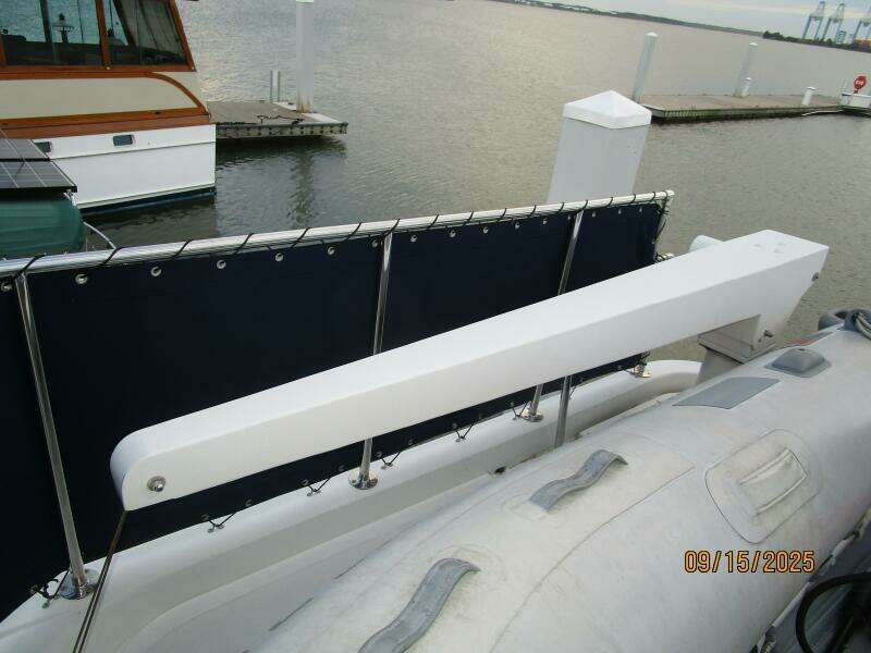 45' Ocean Alexander tender crane