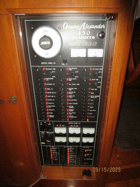 45' Ocean Alexander electrical panel