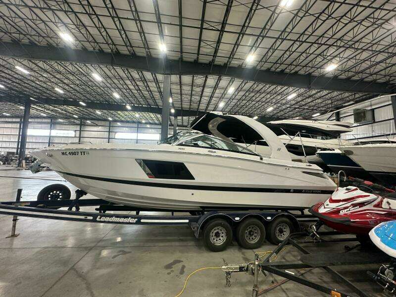 29ft Four Winns Yacht For Sale