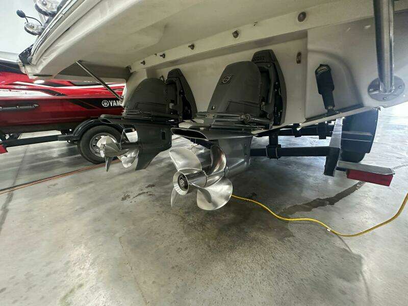 29ft Four Winns Yacht For Sale