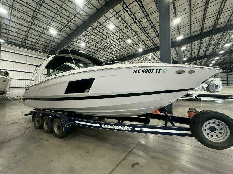 29ft Four Winns Yacht For Sale