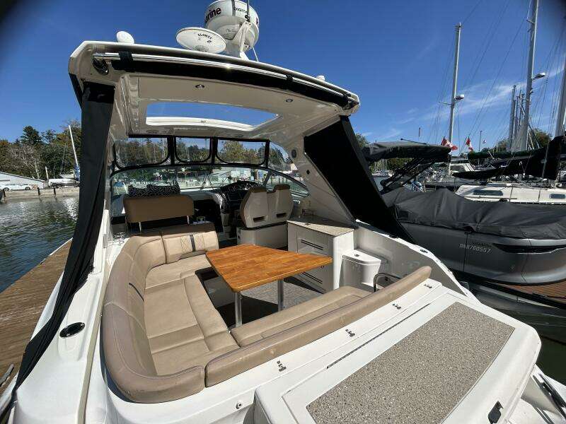 35ft Sea Ray Yacht For Sale