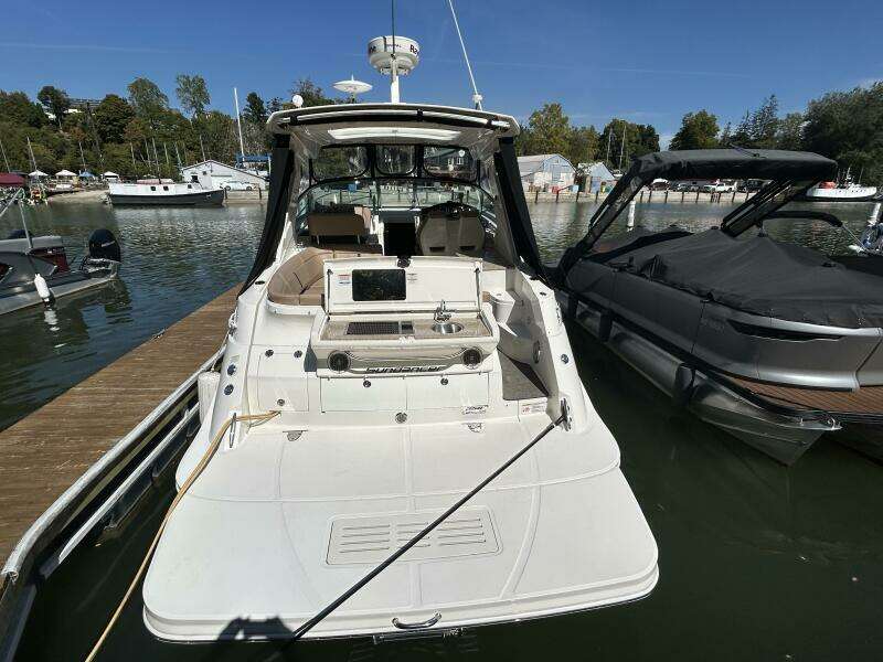 35ft Sea Ray Yacht For Sale