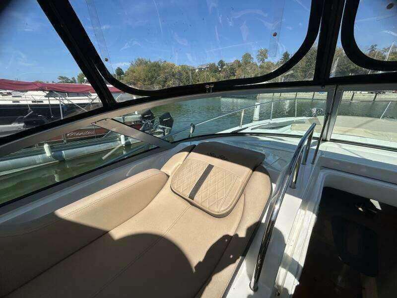 35ft Sea Ray Yacht For Sale