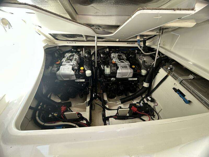 35ft Sea Ray Yacht For Sale