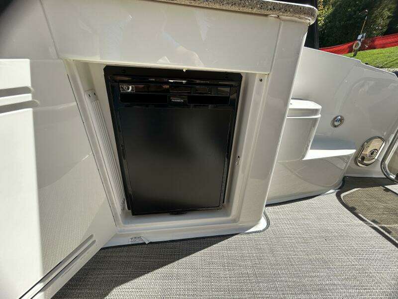 35ft Sea Ray Yacht For Sale