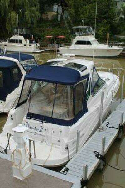 33ft Four Winns Yacht For Sale