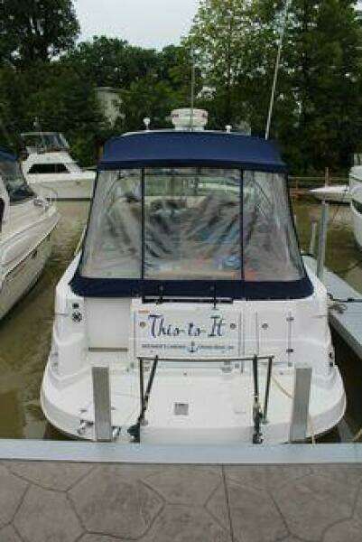 33ft Four Winns Yacht For Sale