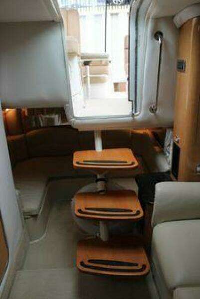 33ft Four Winns Yacht For Sale