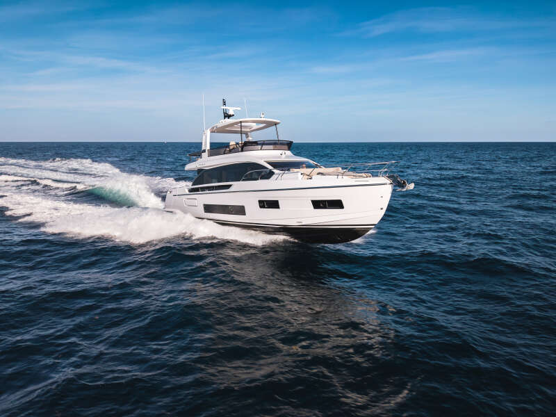 62ft Azimut Yacht For Sale