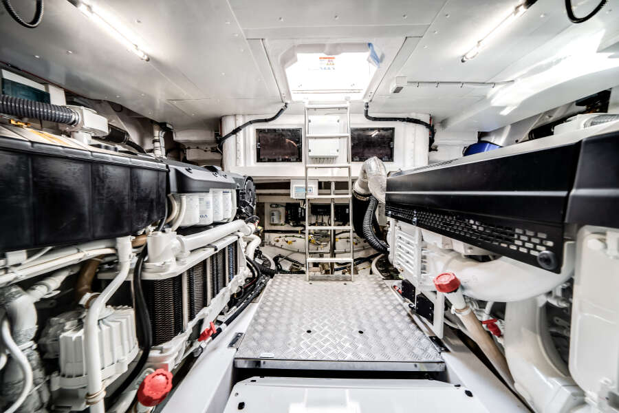 62ft Azimut Yacht For Sale