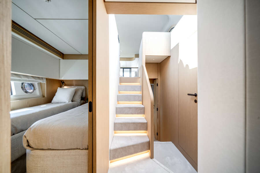 62ft Azimut Yacht For Sale