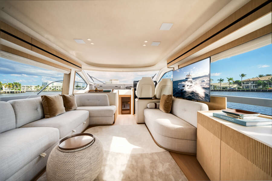 62ft Azimut Yacht For Sale