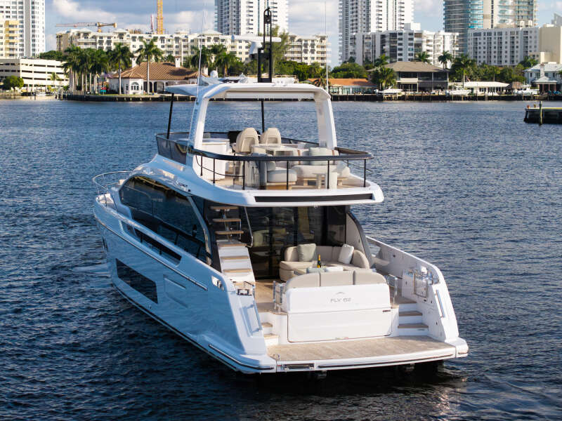 62ft Azimut Yacht For Sale