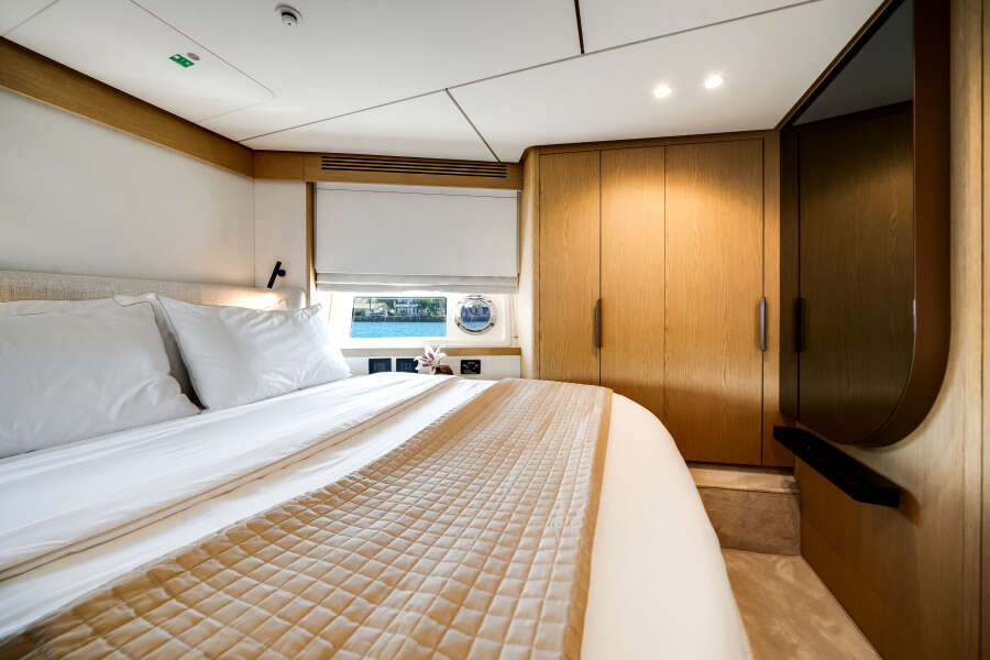 62ft Azimut Yacht For Sale