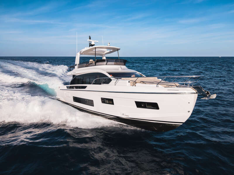 62ft Azimut Yacht For Sale