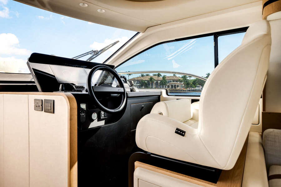 62ft Azimut Yacht For Sale