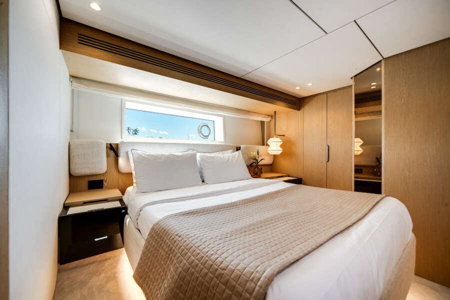 62ft Azimut Yacht For Sale