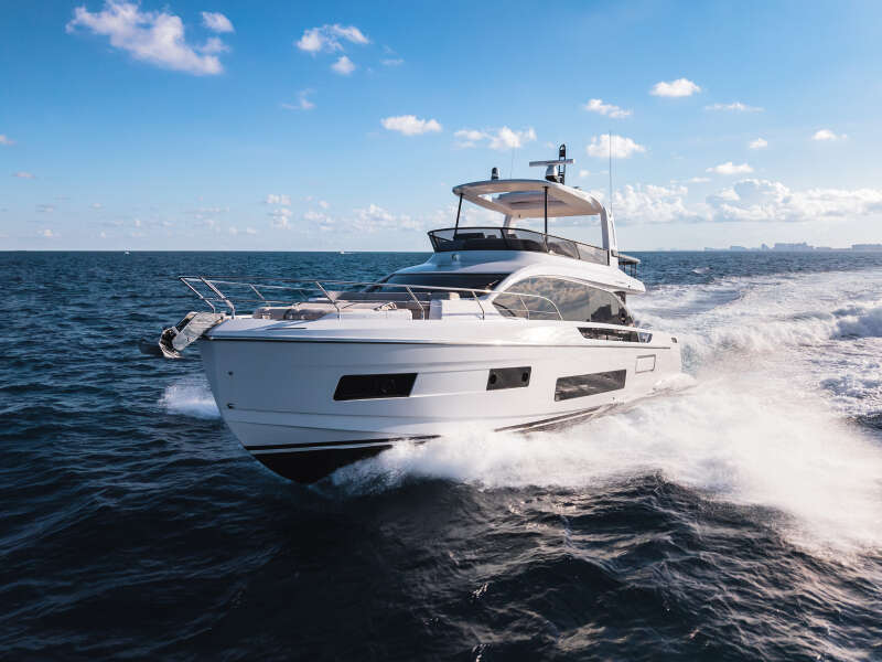 62ft Azimut Yacht For Sale