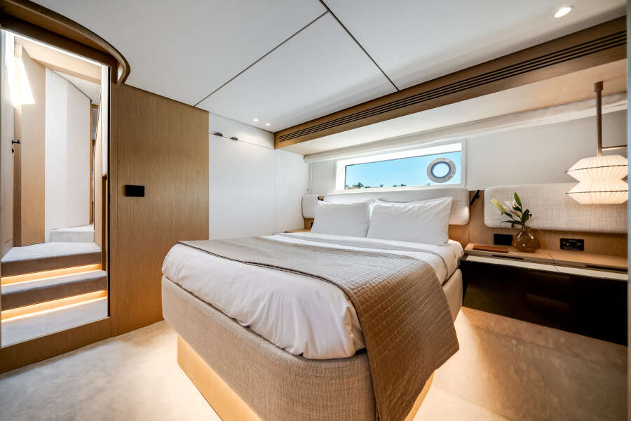 62ft Azimut Yacht For Sale