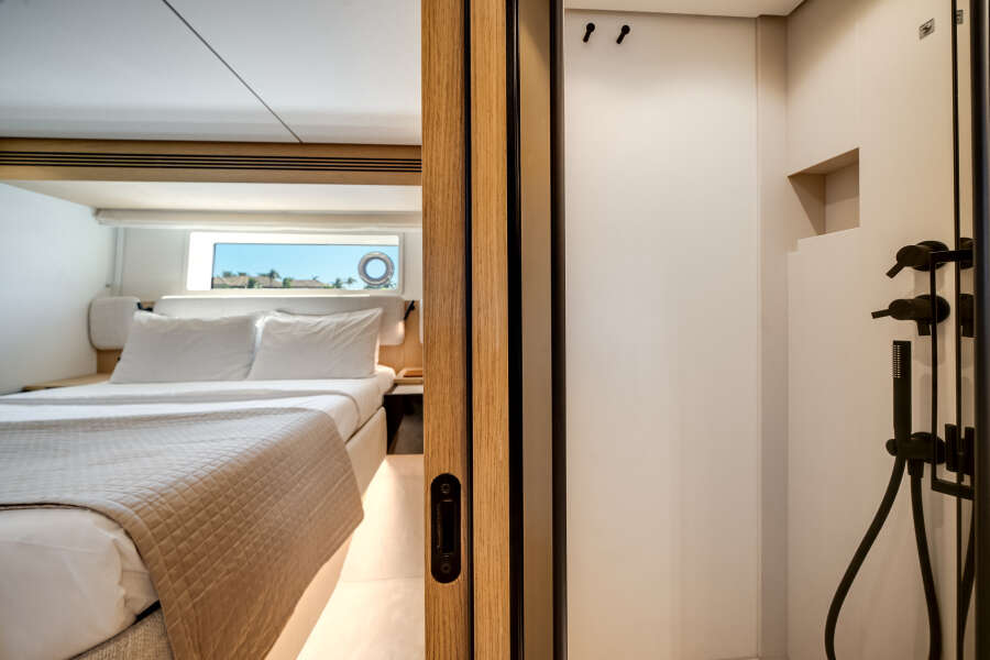 62ft Azimut Yacht For Sale