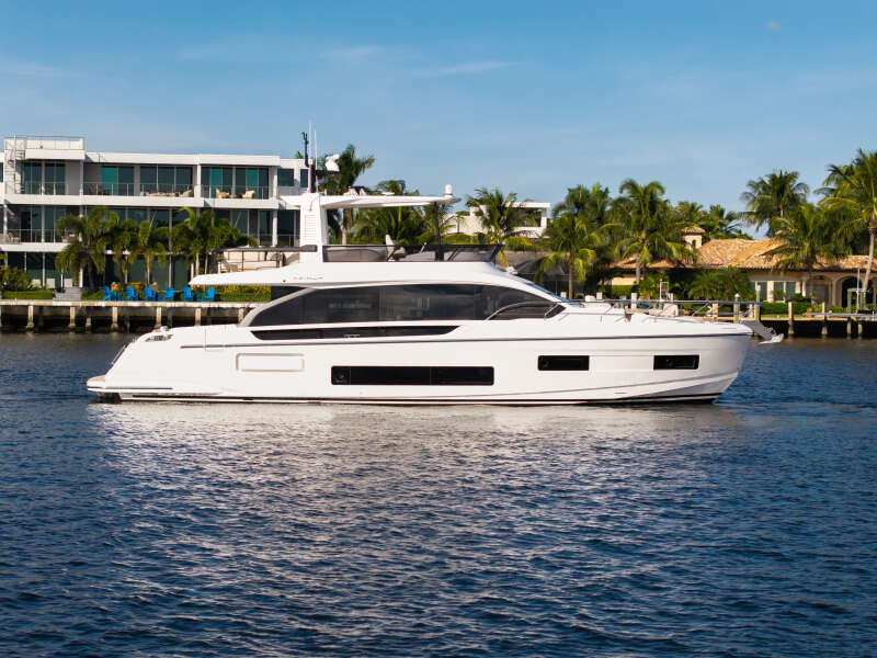 62ft Azimut Yacht For Sale