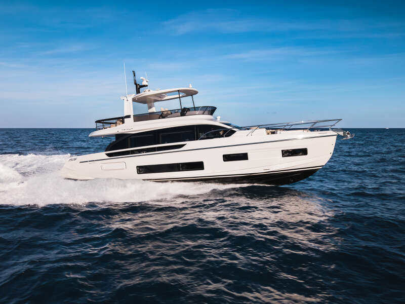 62ft Azimut Yacht For Sale