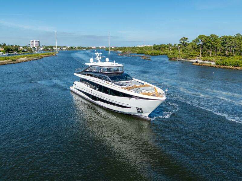 Princess Y95 JUST  PERFECT -Exterior