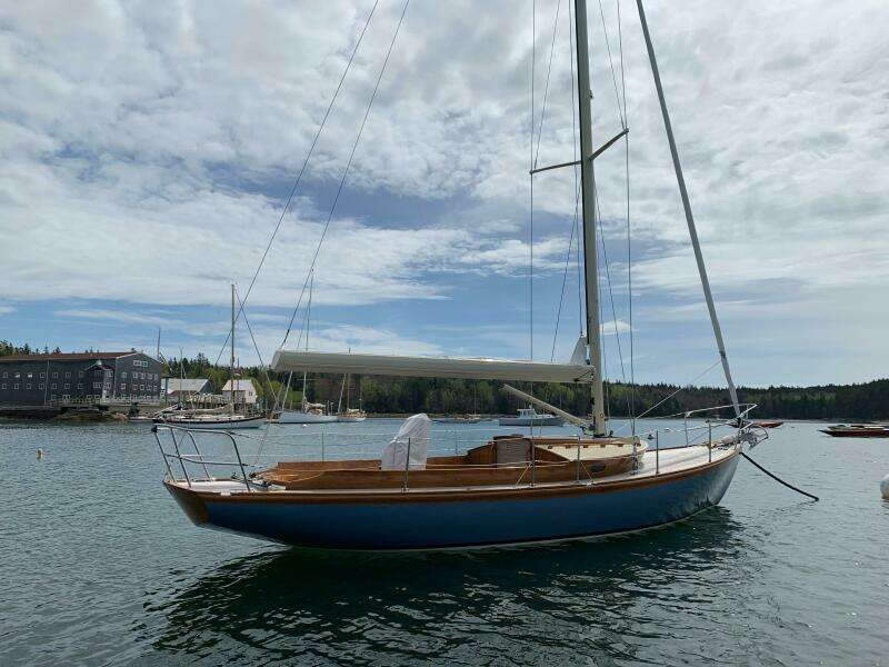 34ft Custom Yacht For Sale
