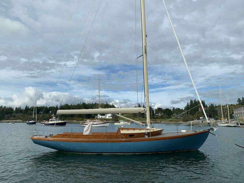 34ft Custom Yacht For Sale