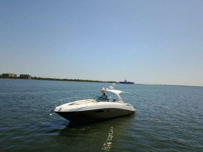 100MILL 35ft Sea Ray Yacht For Sale