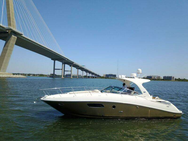 100MILL 35ft Sea Ray Yacht For Sale